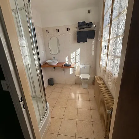 Bed & Breakfast Des Ruines De Merle