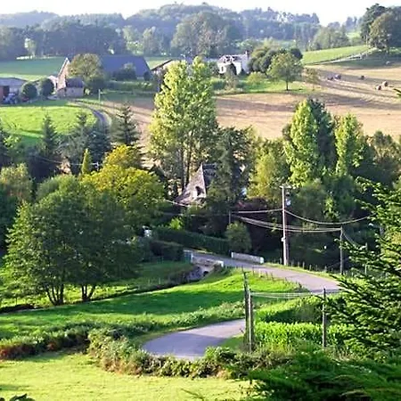Des Ruines De Merle Couette-café